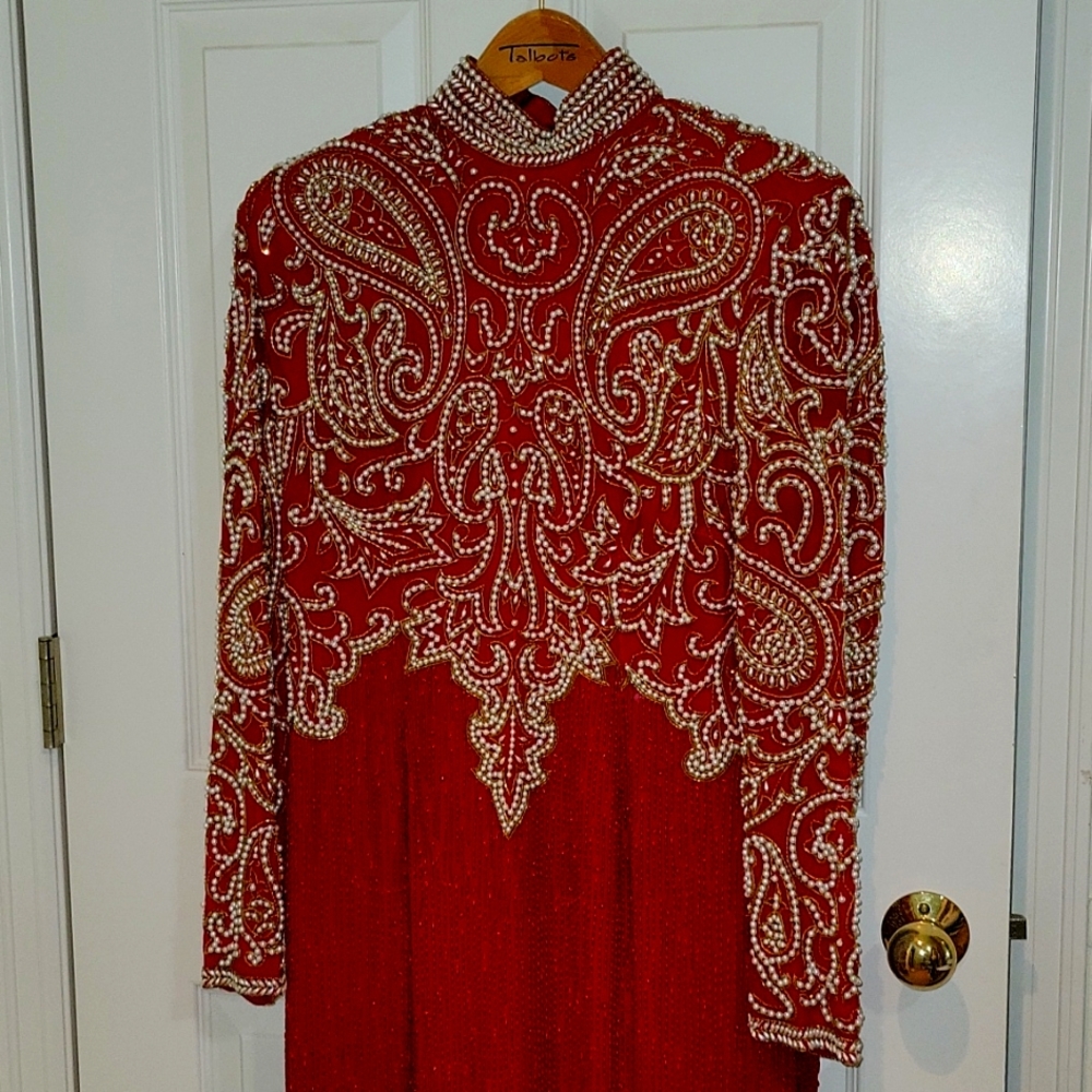 AUTHENTIC NAEEM KHAN NIGHTS RIAZEE Red Silk Pearl Embellished Beaded Gown Dress